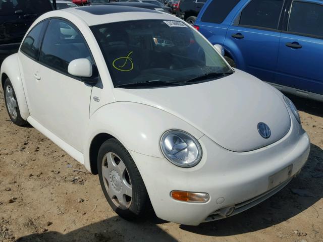 3VWCA21C7XM464129 - 1999 VOLKSWAGEN NEW BEETLE 白色 照片 1