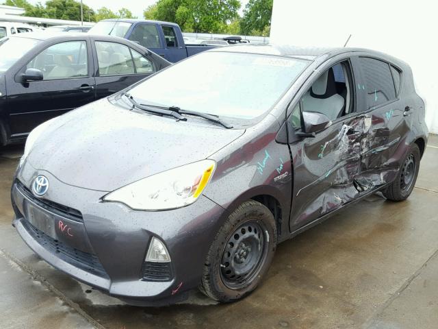 JTDKDTB3XD1545080 - 2013 TOYOTA PRIUS C CHARCOAL photo 2