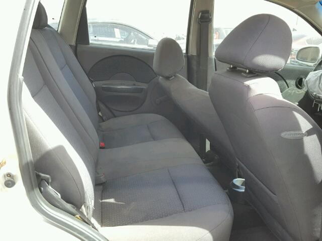 KL1TD66656B685441 - 2006 CHEVROLET AVEO BASE Күміс фото 6