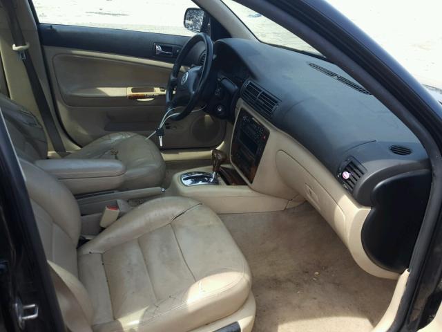 WVWPD23B6YP229605 - 2000 VOLKSWAGEN PASSAT GLX 黑色 照片 5