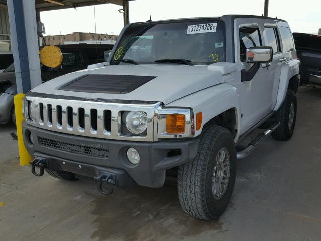 5GTEN13EX88172563 - 2008 HUMMER H3 Biały zdjęcie 2