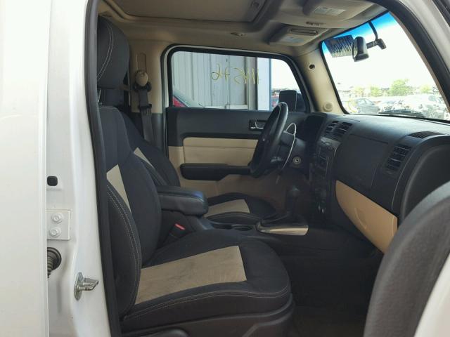 5GTEN13EX88172563 - 2008 HUMMER H3 Biały zdjęcie 5
