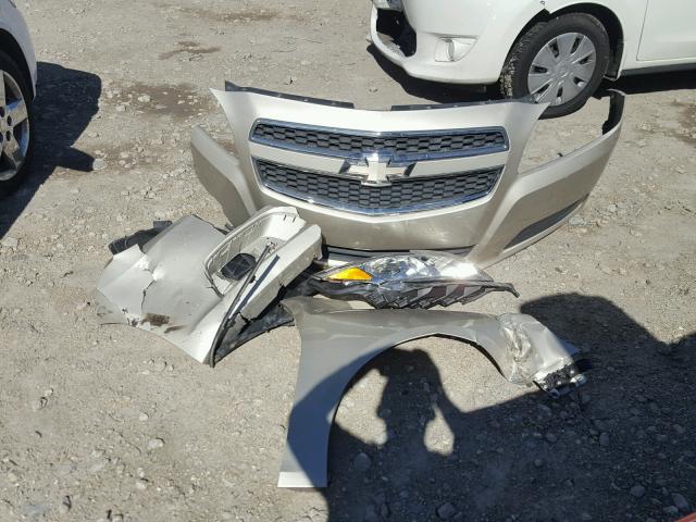 1G11C5SAXDF230994 - 2013 CHEVROLET MALIBU 1LT 金色 照片 9