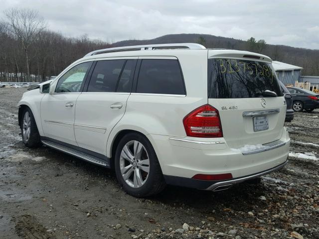 4JGBF7BE8BA698133 - 2011 MERCEDES-BENZ GL 450 4MA WHITE photo 3