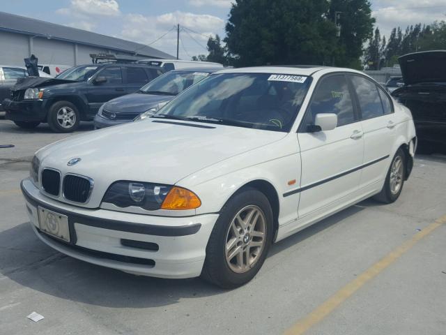 WBAAM3347YCA93280 - 2000 BMW 323 I WHITE photo 2