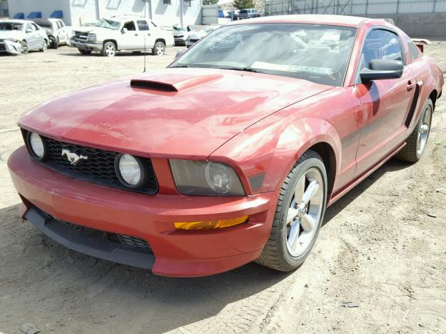 1ZVHT82H185160847 - 2008 FORD MUSTANG GT RED photo 2