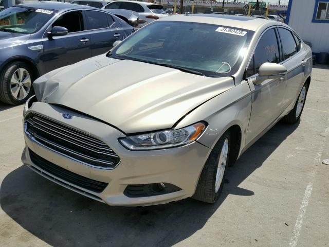 3FA6P0HD5GR144608 - 2016 FORD FUSION SE GOLD photo 2