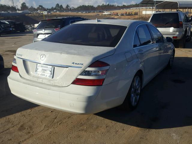 WDDNG86X78A237939 - 2008 MERCEDES-BENZ S 550 4MAT WHITE photo 4