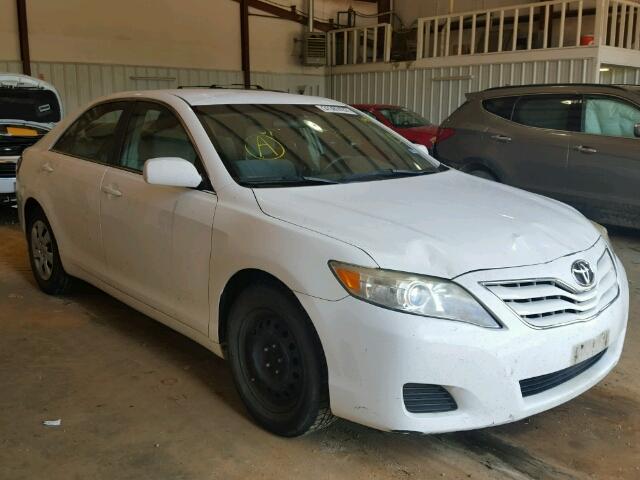 4T1BF3EK0BU701065 - 2011 TOYOTA CAMRY BASE WHITE photo 1