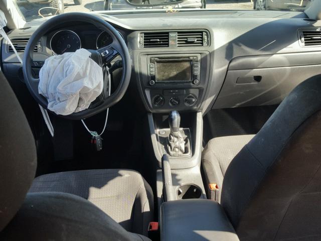 3VW2K7AJ4FM216987 - 2015 VOLKSWAGEN JETTA BASE 银色 照片 9