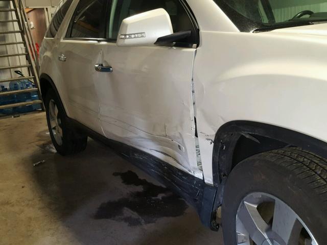 1GKLRMED9AJ128761 - 2010 GMC ACADIA SLT თეთრი ფოტო 9