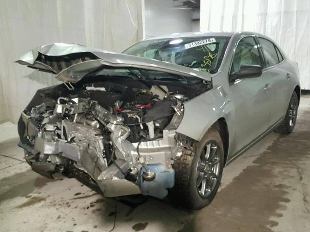 1G11B5SL2FF292977 - 2015 CHEVROLET MALIBU LS ნაცრისფერი ფოტო 2