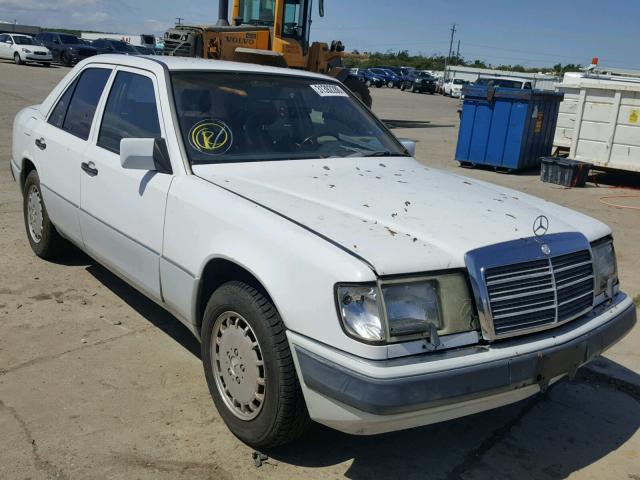 WDBEA30D7LB249765 - 1990 MERCEDES-BENZ 300 E WHITE photo 1