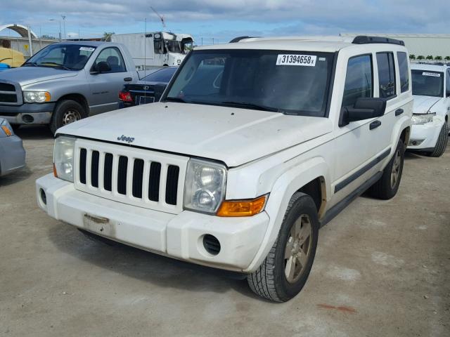 1J8HH48K06C204967 - 2006 JEEP COMMANDER WHITE photo 2