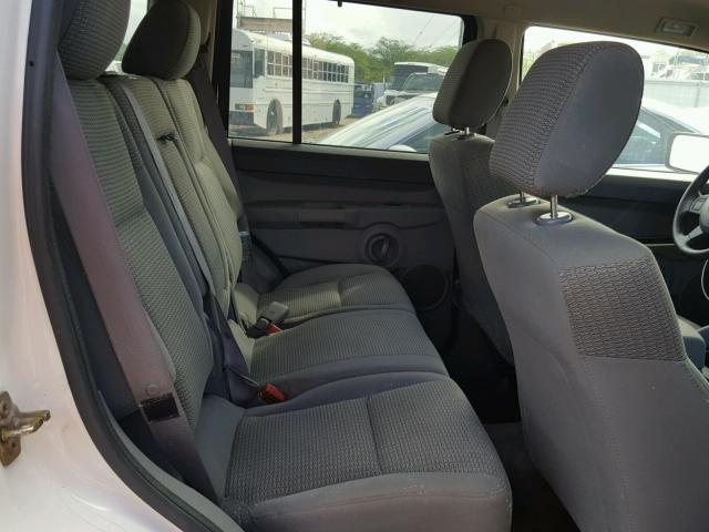 1J8HH48K06C204967 - 2006 JEEP COMMANDER WHITE photo 6