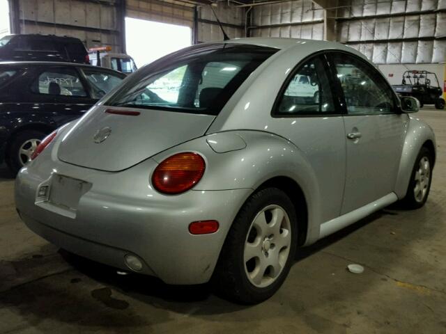 3VWCB21C72M451130 - 2002 VOLKSWAGEN NEW BEETLE ნაცრისფერი ფოტო 4
