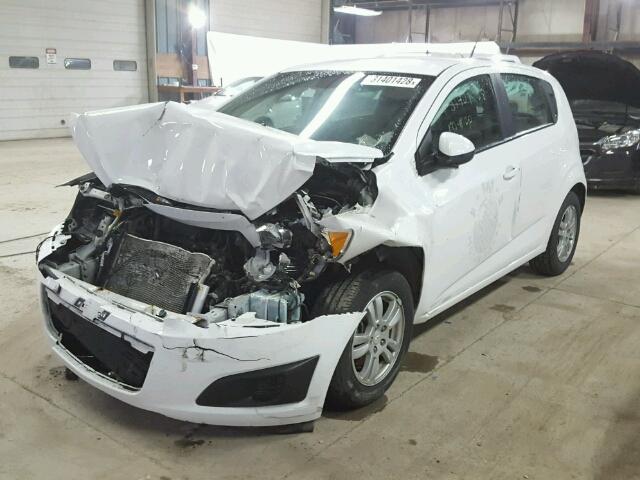 1G1JA6SH5C4139666 - 2012 CHEVROLET SONIC LS 白色 照片 2