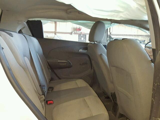 1G1JA6SH5C4139666 - 2012 CHEVROLET SONIC LS 白色 照片 6