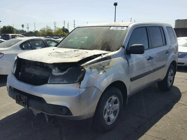 5FNYF3H21DB036585 - 2013 HONDA PILOT LX SILVER photo 2