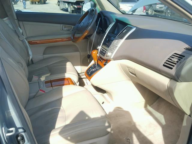 2T2HK31U89C107375 - 2009 LEXUS RX 350 SILVER photo 5