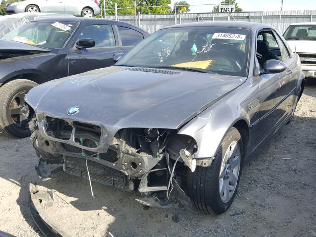 WBSBR93452EX22726 - 2002 BMW M3 GRAY photo 2