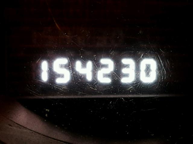 2V8HW44139R608128 - 2009 VOLKSWAGEN ROUTAN S WHITE photo 8