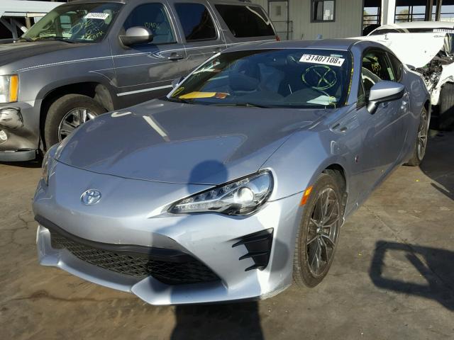 JF1ZNAA18H8706402 - 2017 TOYOTA 86 BASE SILVER photo 2