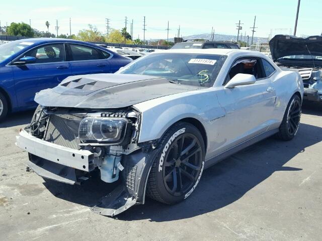 2G1FL1EP4D9807283 - 2013 CHEVROLET CAMARO ZL1 银色 照片 2
