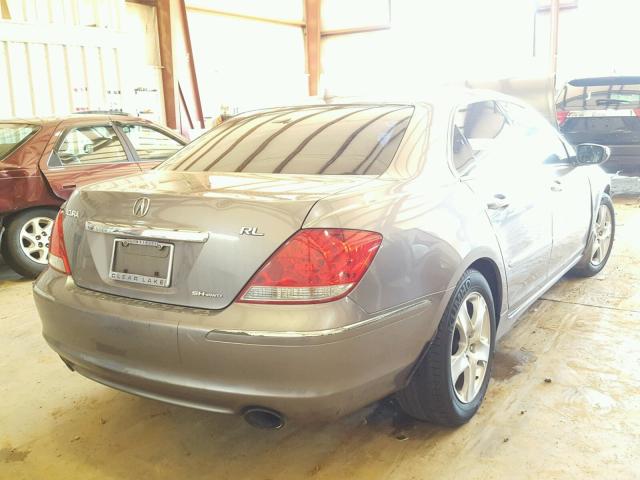 JH4KB16525C002722 - 2005 ACURA RL GRAY photo 4