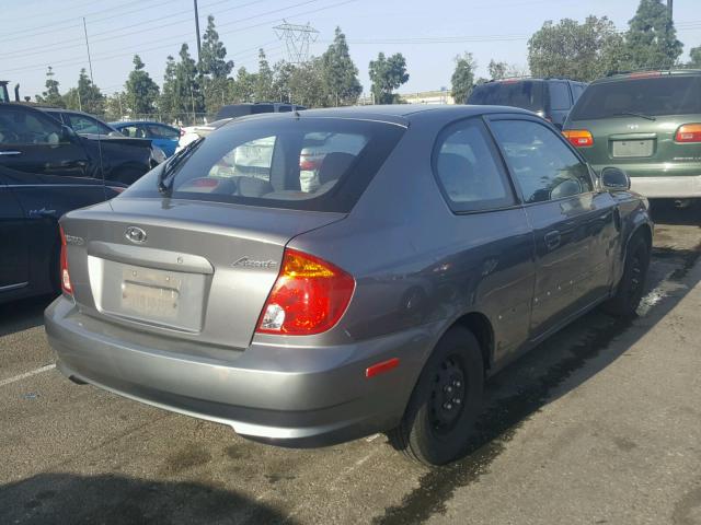 KMHCG35CX5U335744 - 2005 HYUNDAI ACCENT GS GRAY photo 4