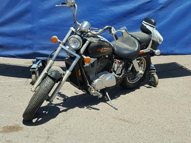 1HFSC1808WA201051 - 1998 HONDA VT1100 C BLACK photo 2