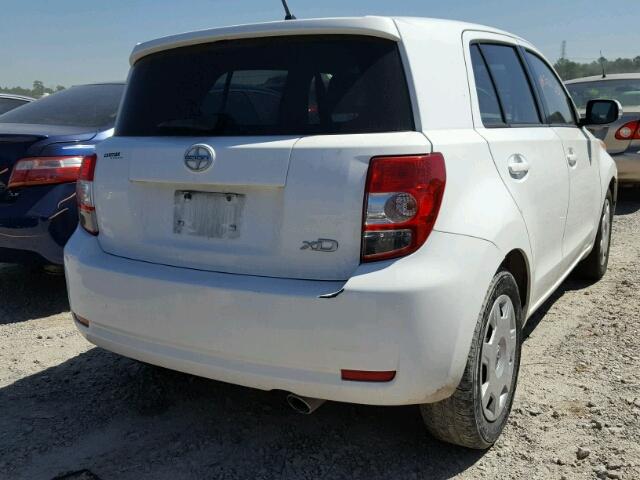 JTKKU10409J039418 - 2009 TOYOTA SCION XD WHITE photo 4