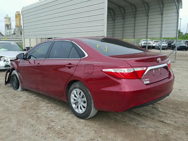 4T1BF1FKXHU745506 - 2017 TOYOTA CAMRY LE RED photo 3