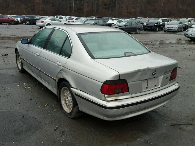 WBADM6338XBY23592 - 1999 BMW 528 I AUTO SILVER photo 3