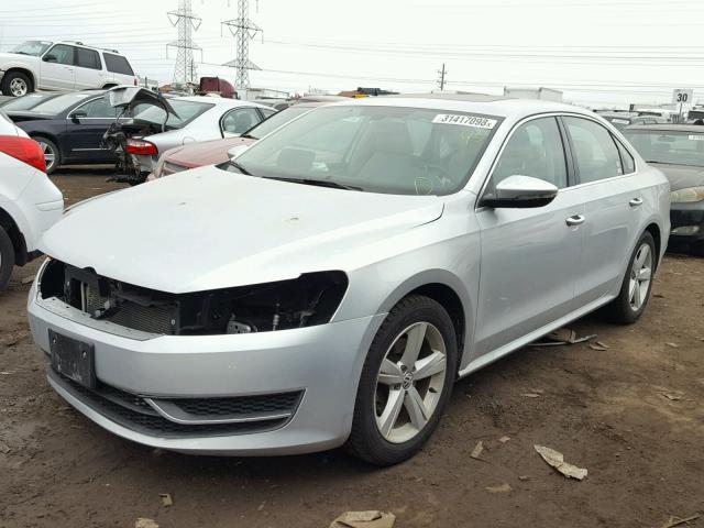 1VWBH7A37CC060795 - 2012 VOLKSWAGEN PASSAT SE SILVER photo 2