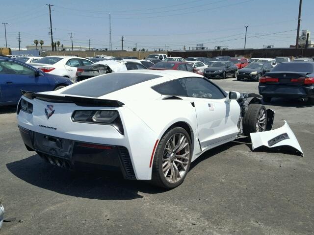 1G1YU2D63G5608442 - 2016 CHEVROLET CORVETTE 3 WHITE photo 4