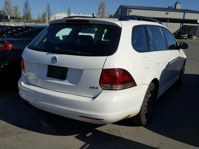 3VWKZ8AJ6AM683838 - 2010 VOLKSWAGEN JETTA S 白色 照片 4