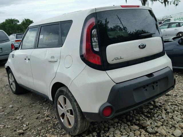 KNDJN2A22F7178185 - 2015 KIA SOUL WHITE photo 3