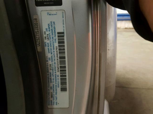 3VWCC21C61M404750 - 2001 VOLKSWAGEN NEW BEETLE 银色 照片 10