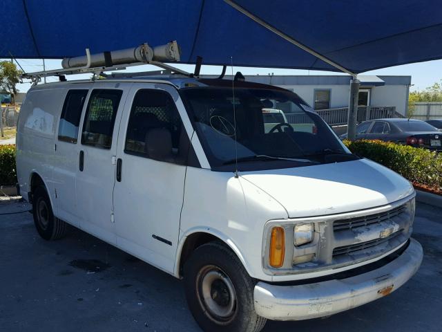 1GCFG25W3Y1265564 - 2000 CHEVROLET EXPRESS G2 WHITE photo 1