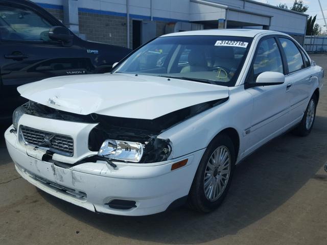 YV1TS92D541355753 - 2004 VOLVO S80 WHITE photo 2