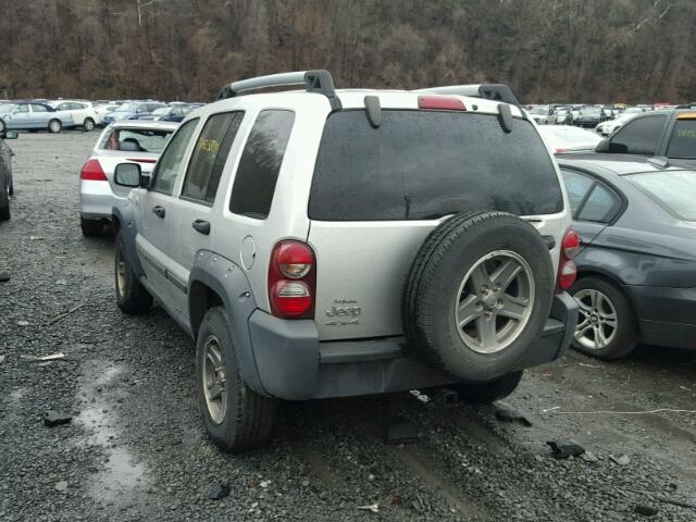 1J4GL38KX5W524350 - 2005 JEEP LIBERTY RE SILVER photo 3