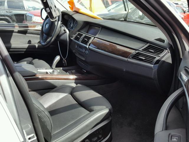 5UXZV8C51DL426510 - 2013 BMW X5 XDRIVE5 GRAY photo 5