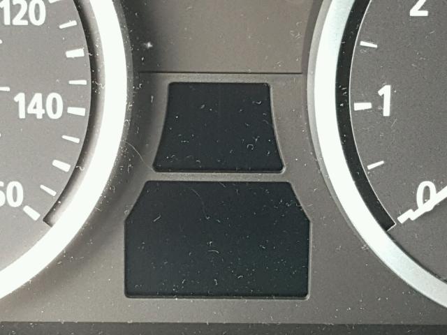 WBANF33597CW70150 - 2007 BMW 525 XI GRAY photo 8