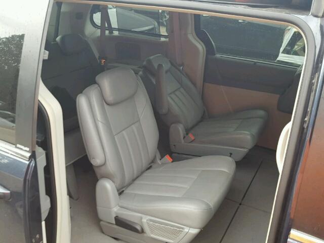 2A8HR54P98R709100 - 2008 CHRYSLER TOWN & COU BLUE photo 6