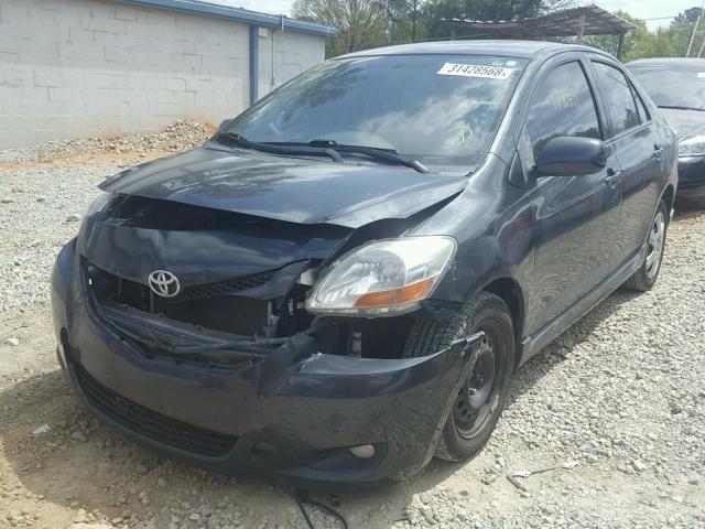 JTDBT923371046874 - 2007 TOYOTA YARIS GRAY photo 2