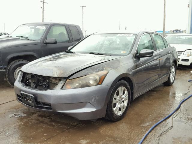 1HGCP2F45AA052073 - 2010 HONDA ACCORD LXP GRAY photo 2