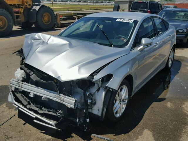 3FA6P0H71ER353559 - 2014 FORD FUSION SE SILVER photo 2