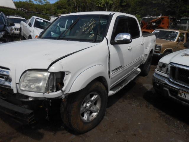 5TBDT441X6S540635 - 2006 TOYOTA TUNDRA DOU WHITE photo 2