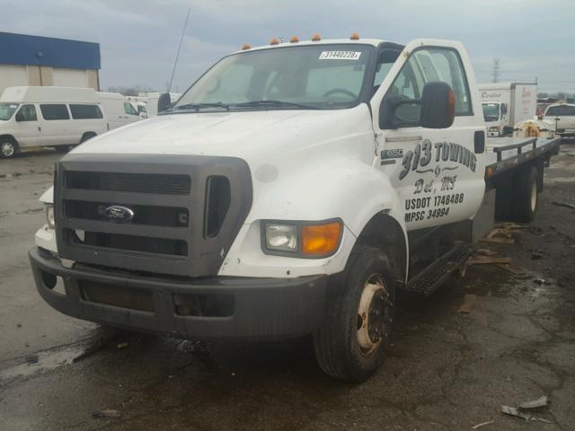 3FRNX65F37V475681 - 2007 FORD F650 SUPER WHITE photo 2